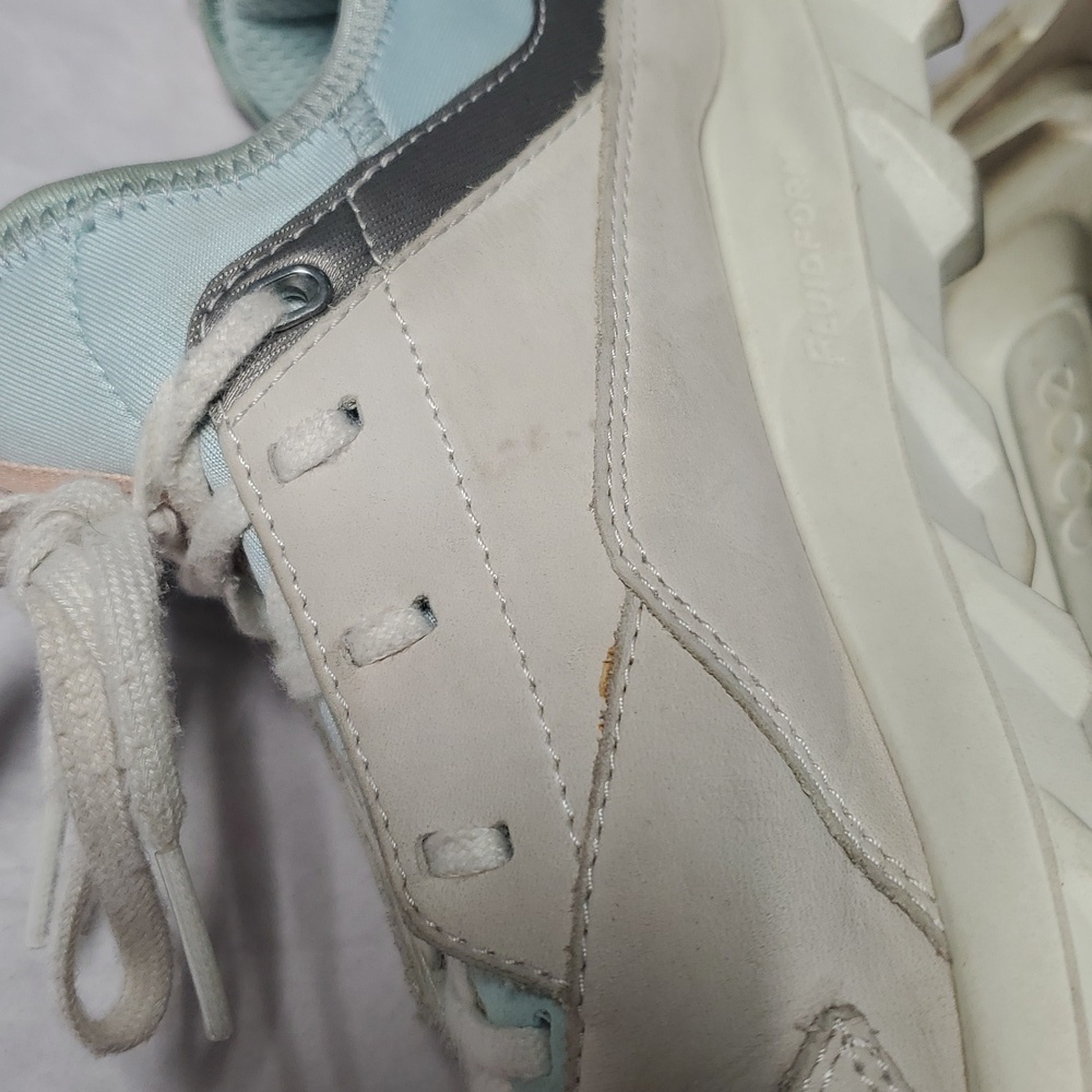 Ecco Womens MX Low Shoes Size 8-8 1/2 White/Eggshell Blue - Picture 12 of 16